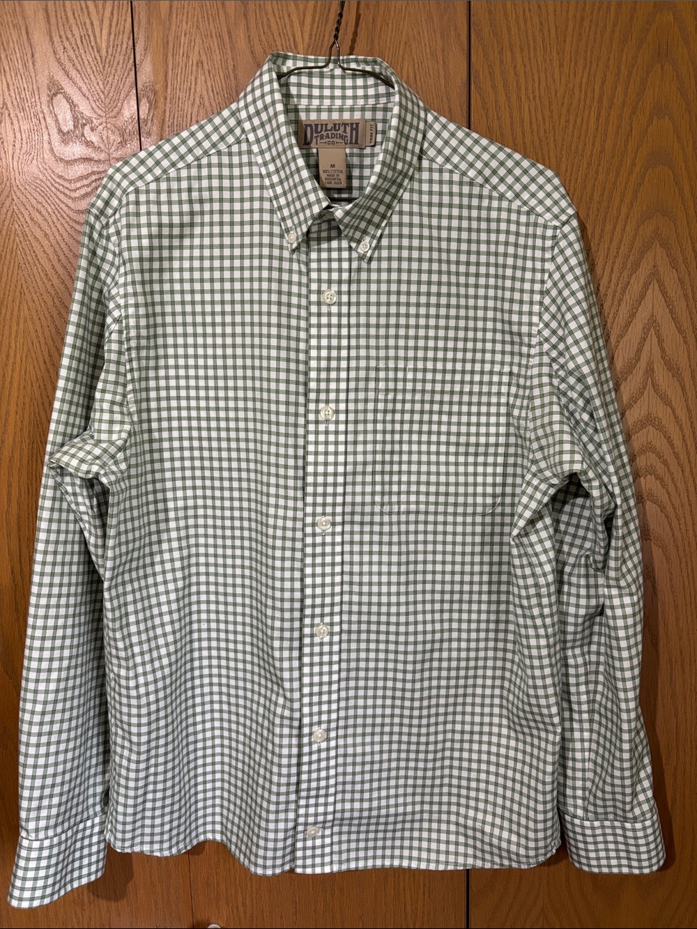 Duluth Trading Co Light Green Plaid Button-Down Shirt trim fit long sleeve med.